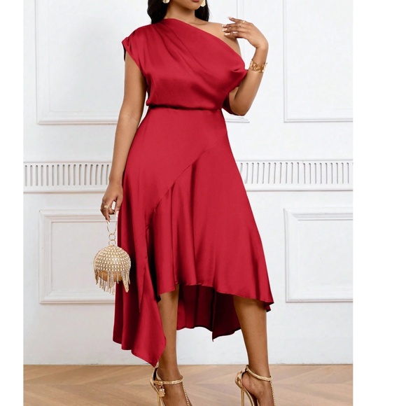 One-Shoulder High-Low Dress - Effortless Evening Glamour